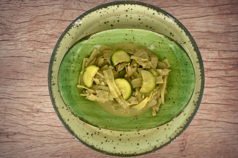 Thai zöld curry-s bambuszos csirke